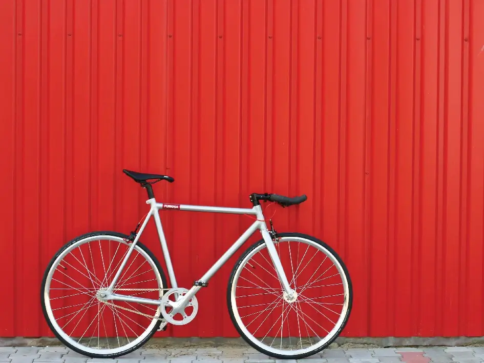 Image background clipping experts