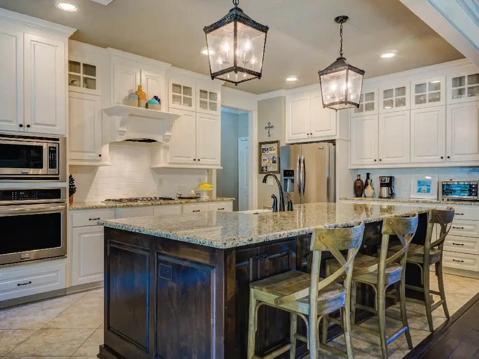 Before and after HDR image blending for balanced exposure and vivid colors