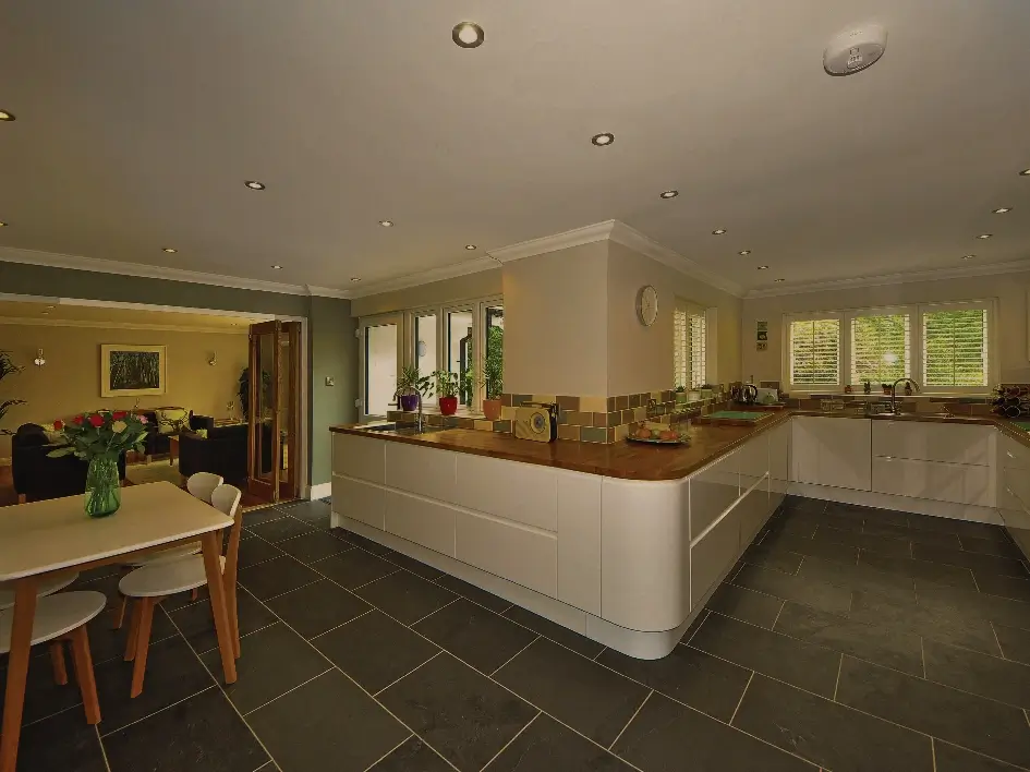 High-quality HDR photo retouching for interior and exterior property images